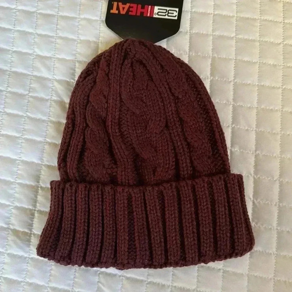 32 degrees knitted beanie - Picture 2 of 2